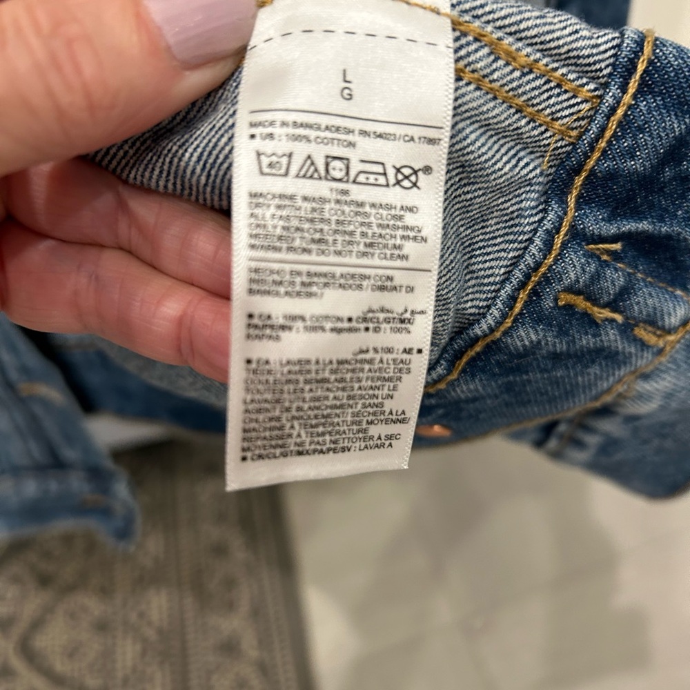 Old Navy Upcycled Denim Jacket with hand embroidered floral pattern large - Picture 8 of 8
